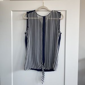 Outback Red Sleeveless blouse